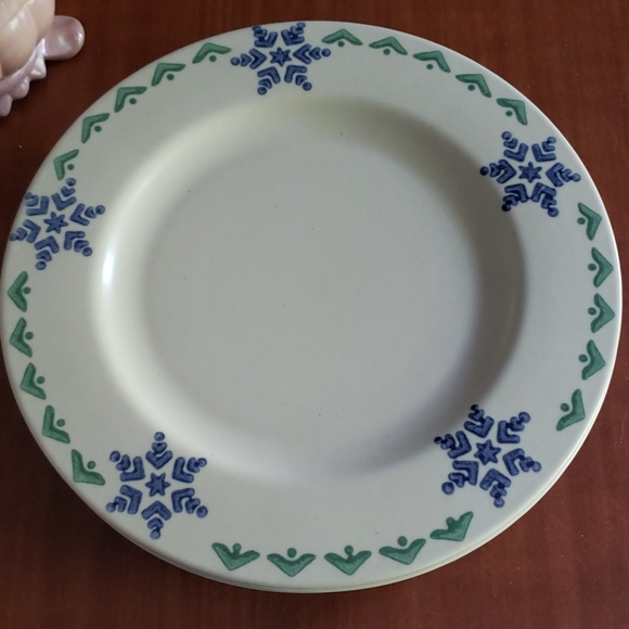 Pfaltzgraff Nordic Christmas Plates - Picture 2 of 3